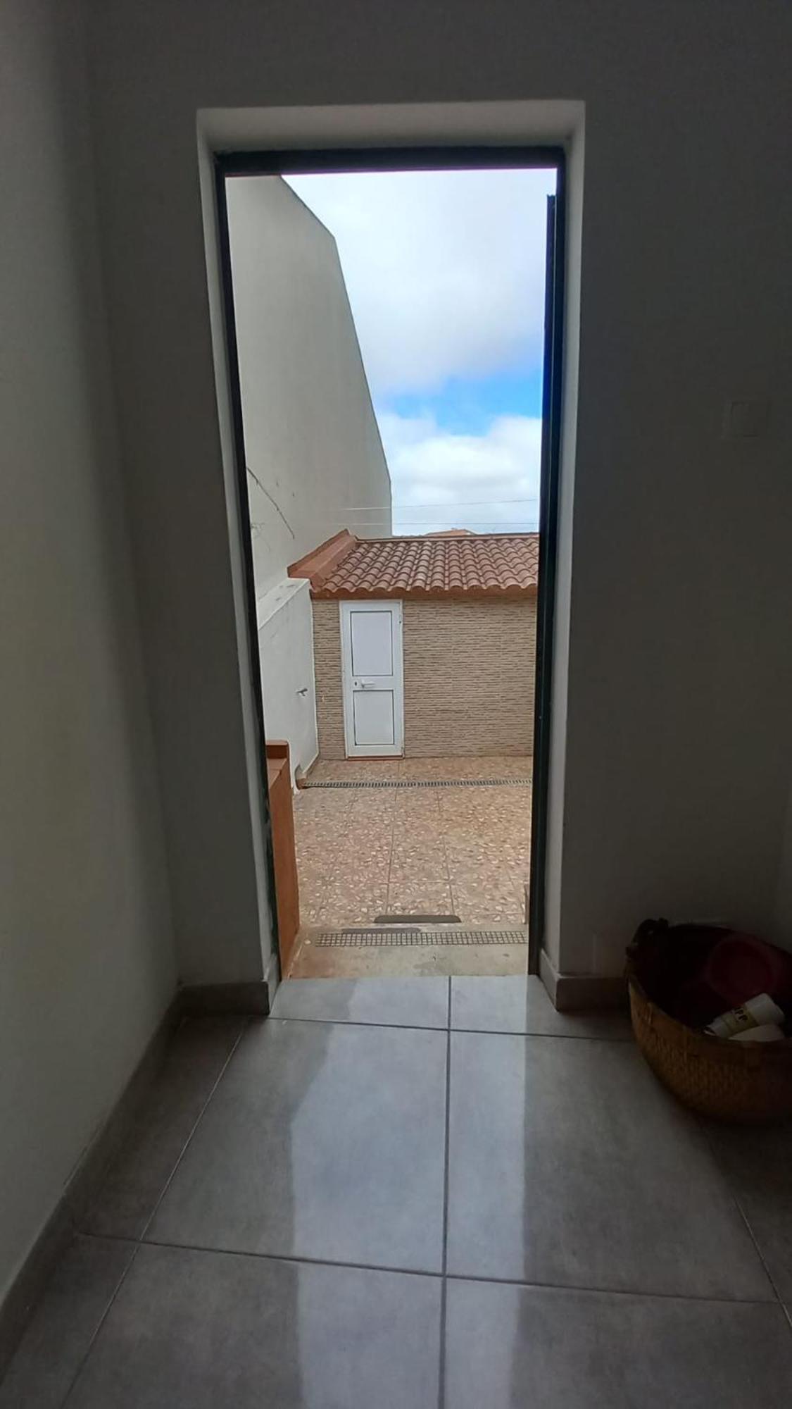 Alvito Guest House - Comfortable Room With Private Bathroom Lisboa Екстериор снимка